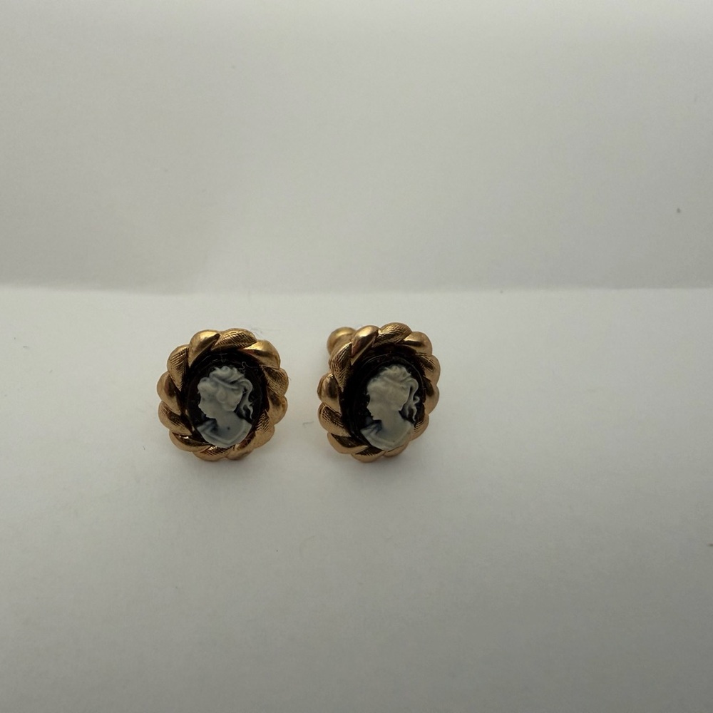 Victorian-Style Gold Tone Cameo Stud Earrings - White on Black